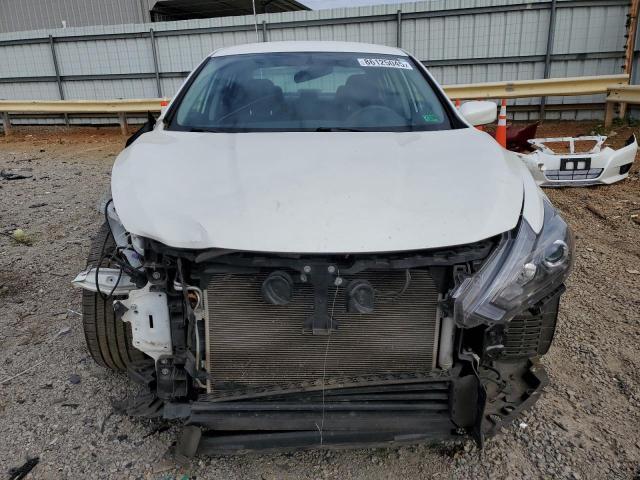 1N4AL3AP5JC105888 - 2018 NISSAN ALTIMA 2.5 თეთრი ფოტო 5