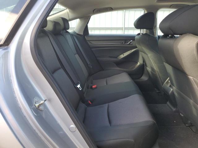 1HGCV1F49JA013471 - 2018 HONDA ACCORD EX SILVER photo 10