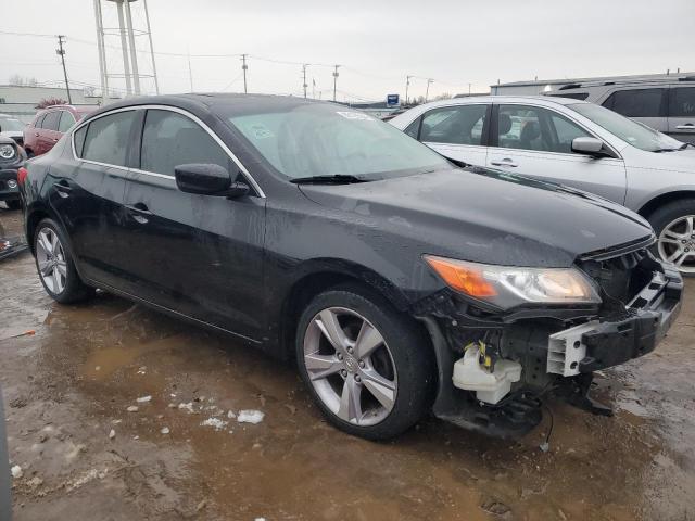 19VDE1F73DE016664 - 2013 ACURA ILX 20 TECH BLACK photo 4