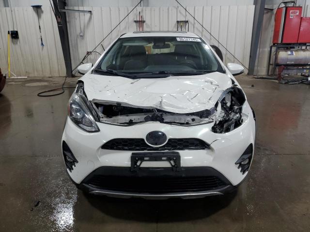 JTDKDTB38J1600590 - 2018 TOYOTA PRIUS C თეთრი ფოტო 5