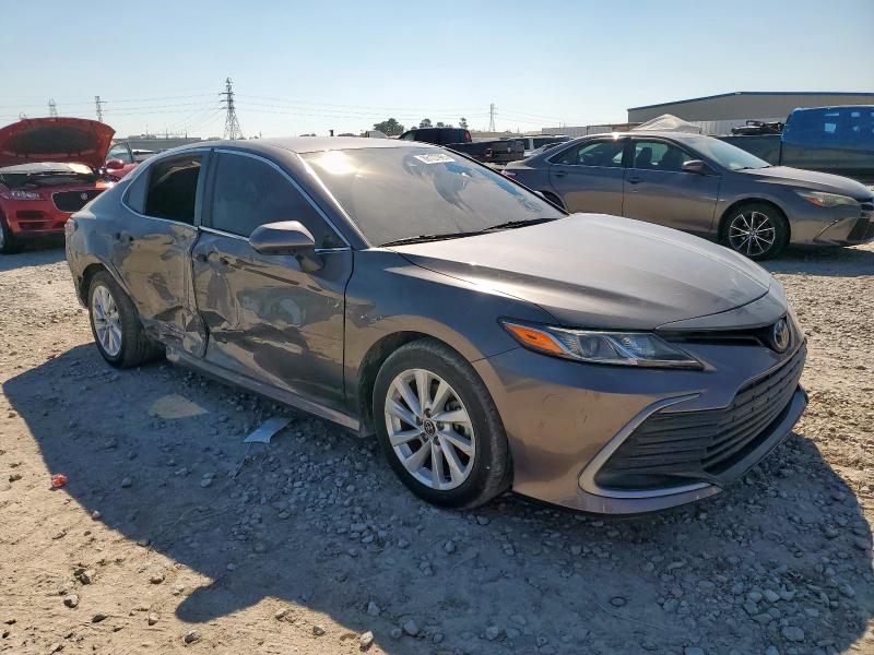 4T1C11AK4PU836702 - 2023 TOYOTA CAMRY LE GRAY photo 4
