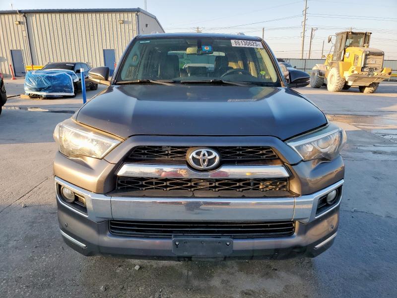 JTEBU5JR0G5371904 - 2016 TOYOTA 4RUNNER SR5/SR5 PREMIUM Graphit Foto 5