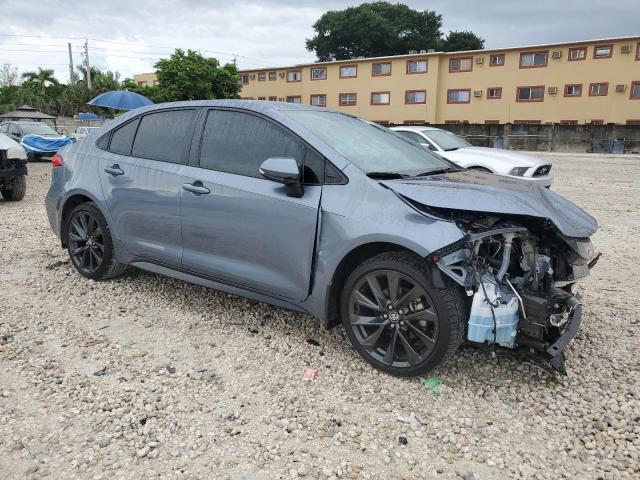 5YFS4MCE8RP200493 - 2024 TOYOTA COROLLA SE 灰色 照片 4