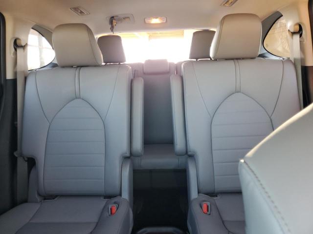 5TDHZRAH8MS081897 - 2021 TOYOTA HIGHLANDER XLE 银色 照片 10