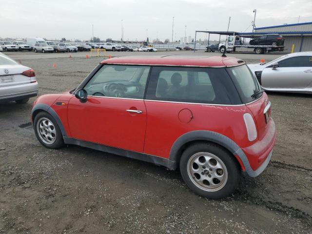 WMWRC33443TC40864 - 2003 MINI COOPER RED photo 2