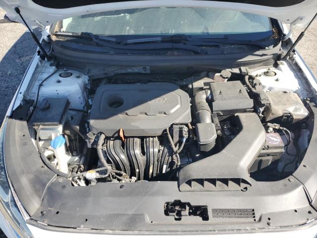 5NPE24AF9KH801333 - 2019 HYUNDAI SONATA SE WHITE photo 11