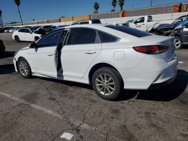 5NPE24AF9KH801333 - 2019 HYUNDAI SONATA SE WHITE photo 2