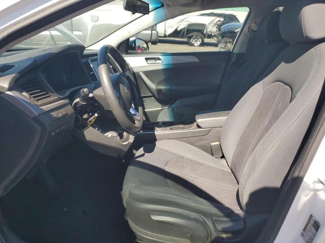 5NPE24AF9KH801333 - 2019 HYUNDAI SONATA SE WHITE photo 7