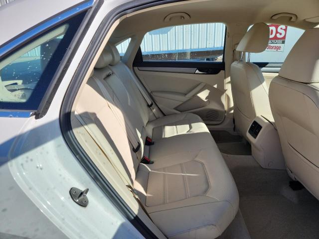 1VWBS7A34FC020440 - 2015 VOLKSWAGEN PASSAT SE WHITE photo 10