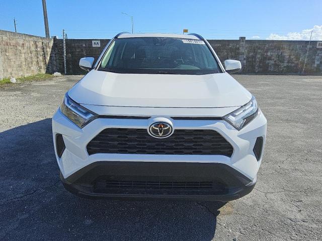 2T3W1RFV2RC273918 - 2024 TOYOTA RAV4 XLE თეთრი ფოტო 5