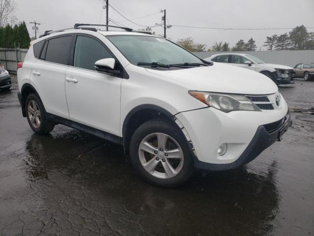2T3RFREV3EW150914 - 2014 TOYOTA RAV4 XLE WHITE photo 4