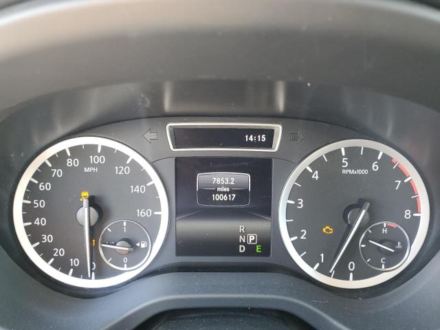 SJKCH5CP0JA057206 - 2018 INFINITI QX30 BASE Beyaz fotoğraf 9