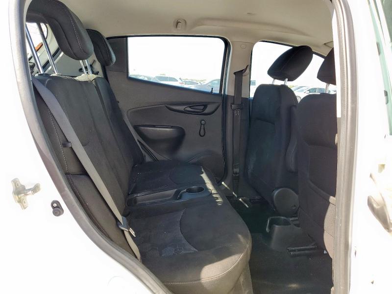 KL8CB6SA9JC457561 - 2018 CHEVROLET SPARK LS WHITE photo 10