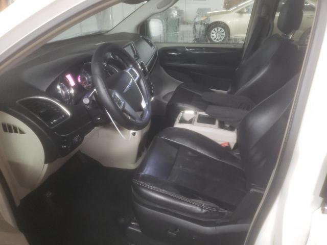 2C4RC1CG3DR564542 - 2013 CHRYSLER TOWN & COU TOURING L WHITE photo 7