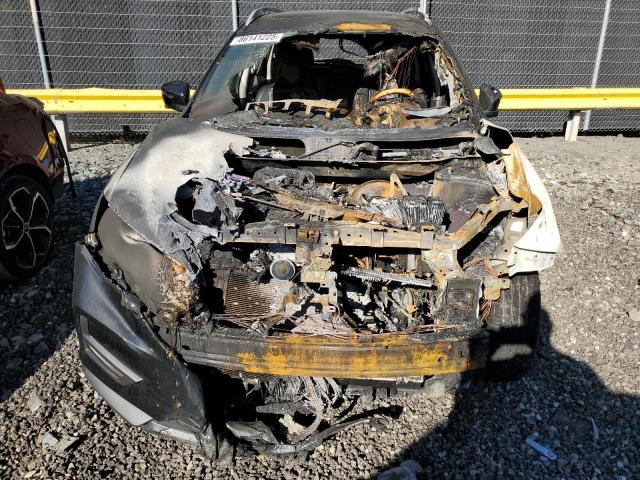 5N1AT2MV3JC833087 - 2018 NISSAN ROGUE S BLACK photo 5