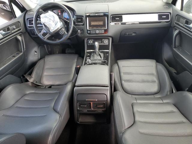 WVGEF9BP6CD006266 - 2012 VOLKSWAGEN TOUAREG V6 GRAY photo 8