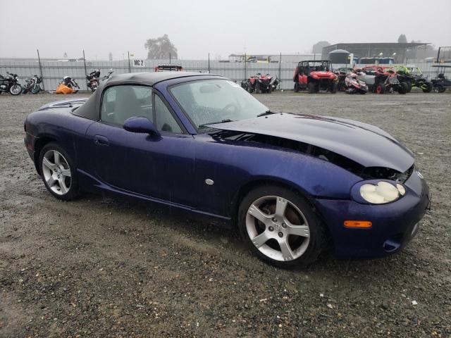 JM1NB353330311172 - 2003 MAZDA MX-5 MIATA BASE BLUE photo 4