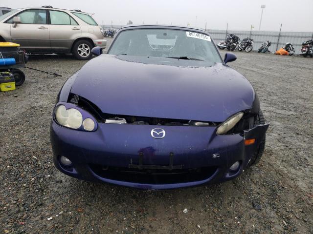 JM1NB353330311172 - 2003 MAZDA MX-5 MIATA BASE BLUE photo 5