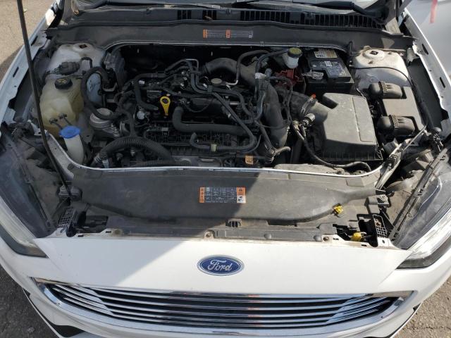 3FA6P0HD2KR126284 - 2019 FORD FUSION SE WHITE photo 11