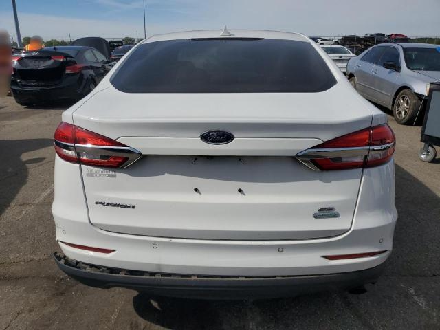 3FA6P0HD2KR126284 - 2019 FORD FUSION SE WHITE photo 6