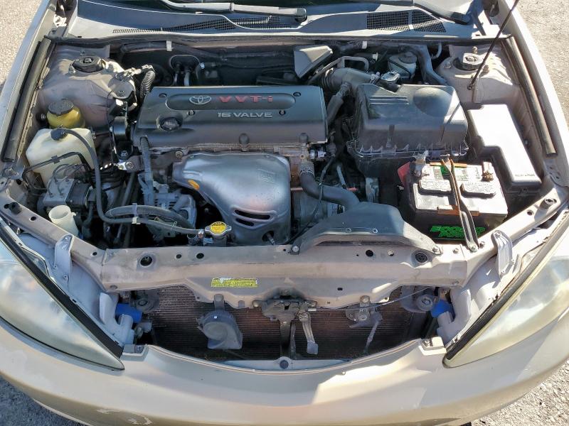 4T1BE32K32U048979 - 2002 TOYOTA CAMRY LE 金色 照片 11