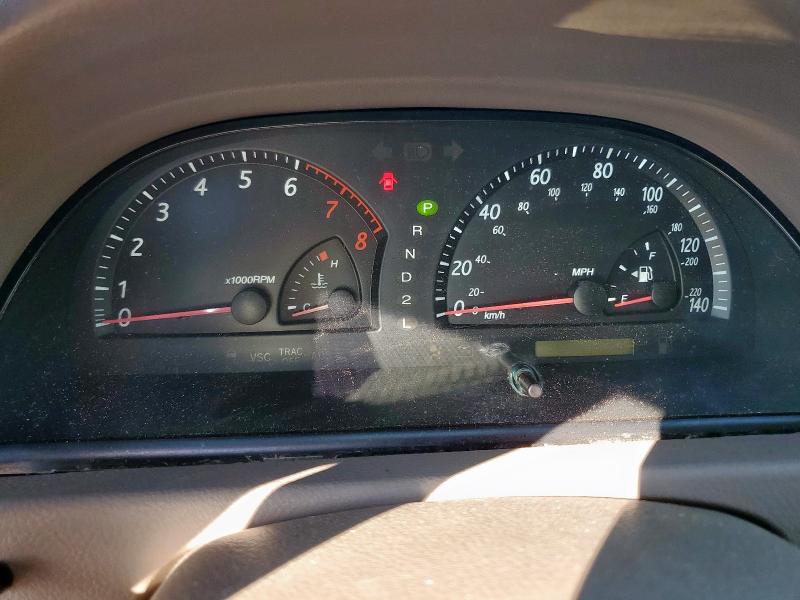 4T1BE32K32U048979 - 2002 TOYOTA CAMRY LE 金色 照片 9