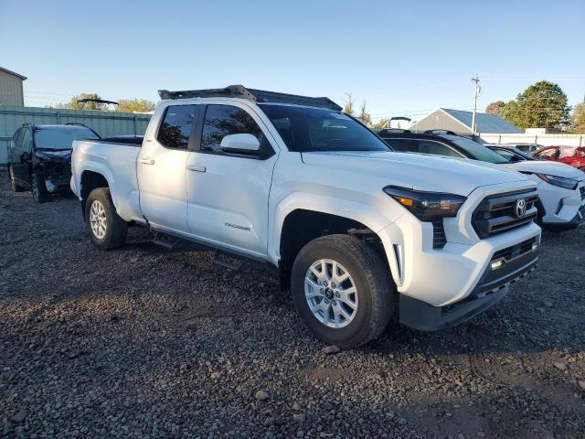3TYLB5JN6RT040080 - 2024 TOYOTA TACOMA DOUBLE CAB WHITE photo 4
