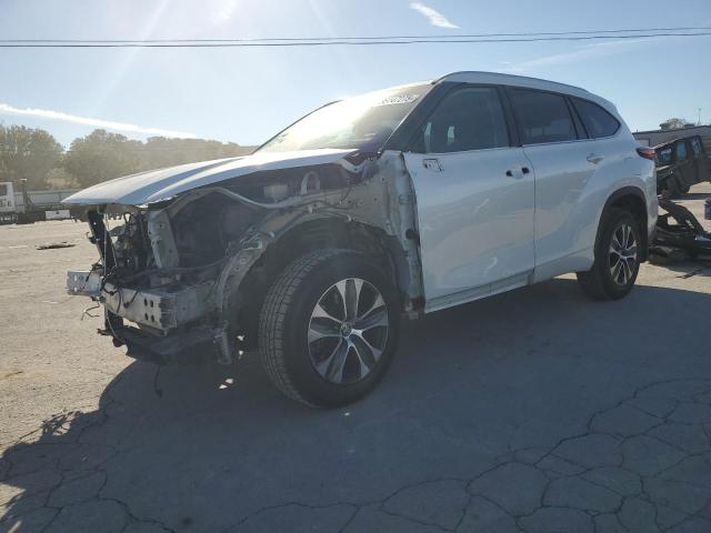 2022 TOYOTA HIGHLANDER XLE, 