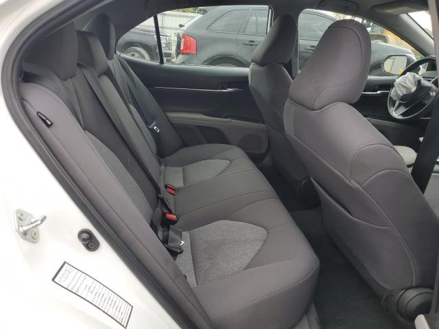 4T1C11AK6NU659518 - 2022 TOYOTA CAMRY LE WHITE photo 10