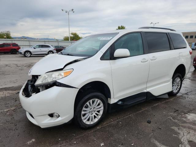 2015 TOYOTA SIENNA XLE, 