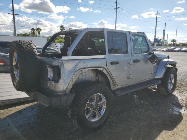 1C4HJXEN7JW222045 - 2018 JEEP WRANGLER U SAHARA SILVER photo 3