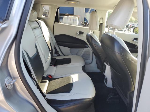 3C4NJDCB8JT455397 - 2018 JEEP COMPASS LIMITED Серебристый фото 11