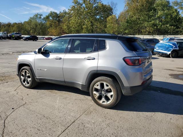 3C4NJDCB8JT455397 - 2018 JEEP COMPASS LIMITED Серебристый фото 2