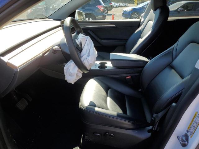 7SAYGDEE5PA050768 - 2023 TESLA MODEL Y Weiß Foto 7