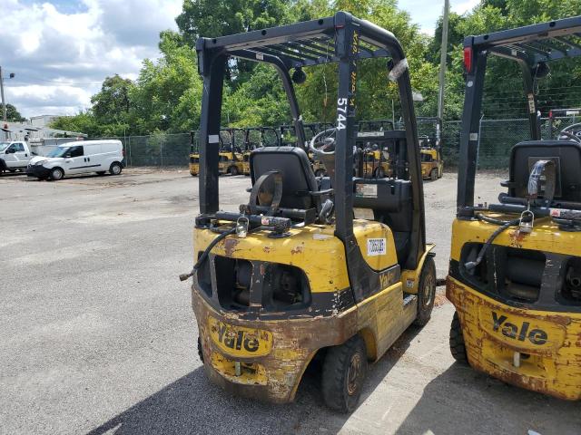 D810V02974R - 2017 YALE FORKLIFT YELLOW photo 4