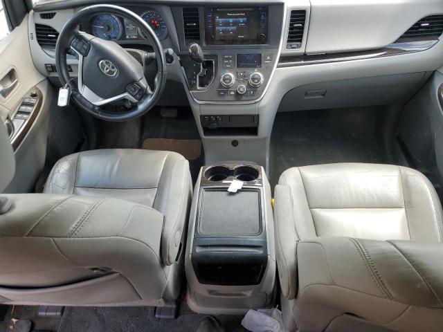 5TDYK3DC7GS692977 - 2016 TOYOTA SIENNA XLE BLUE photo 16