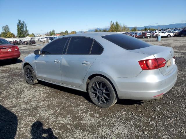 3VW2K7AJ9CM370476 - 2012 VOLKSWAGEN JETTA BASE SILVER photo 2