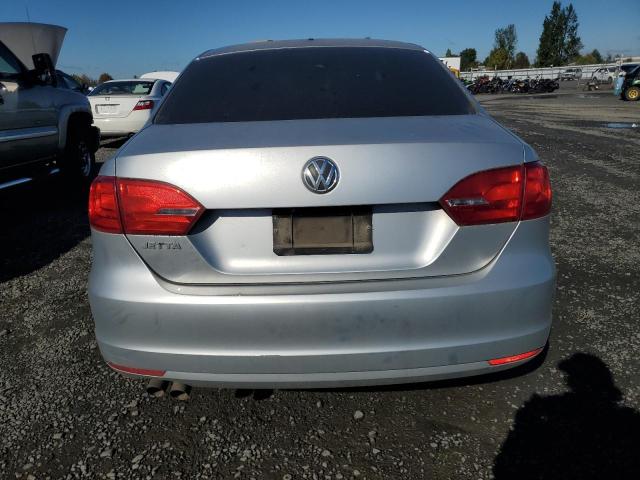 3VW2K7AJ9CM370476 - 2012 VOLKSWAGEN JETTA BASE SILVER photo 6