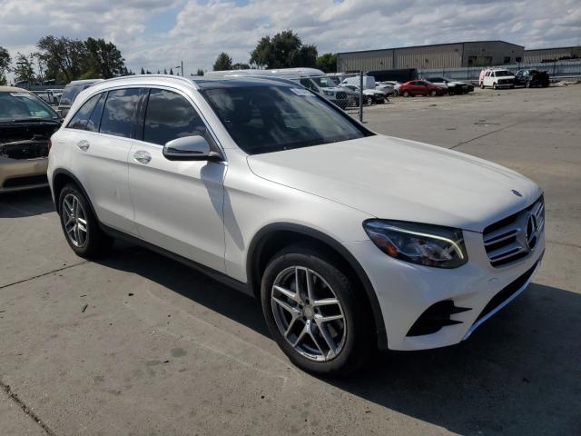 WDC0G4KBXHF133532 - 2017 MERCEDES-BENZ GLC 300 4MATIC WHITE photo 4