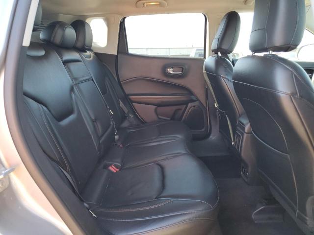 3C4NJDCB2HT666198 - 2017 JEEP COMPASS LIMITED SILVER photo 11