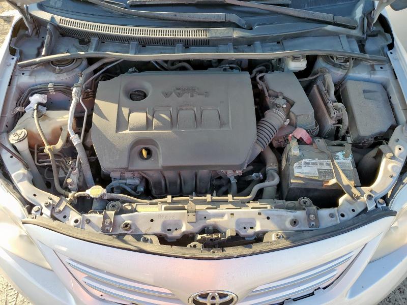 2T1BU4EE5DC944882 - 2013 TOYOTA COROLLA BASE SILVER photo 11