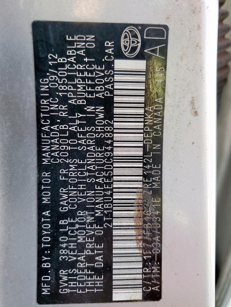 2T1BU4EE5DC944882 - 2013 TOYOTA COROLLA BASE SILVER photo 12