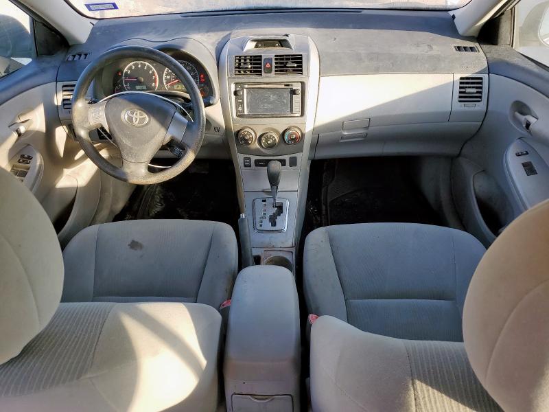 2T1BU4EE5DC944882 - 2013 TOYOTA COROLLA BASE SILVER photo 8