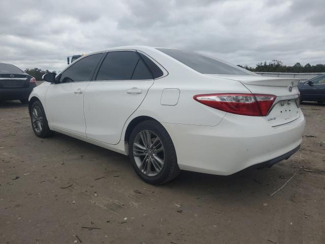 4T1BF1FK7GU182770 - 2016 TOYOTA CAMRY LE WHITE photo 2