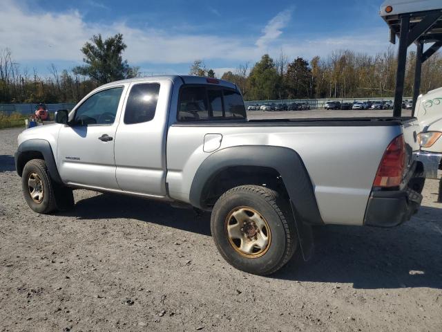 5TEUU42N78Z506989 - 2008 TOYOTA TACOMA ACCESS CAB SILVER photo 2