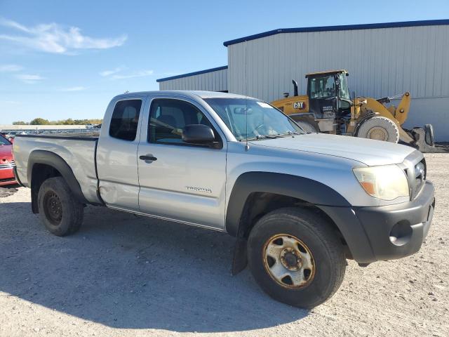5TEUU42N78Z506989 - 2008 TOYOTA TACOMA ACCESS CAB SILVER photo 4