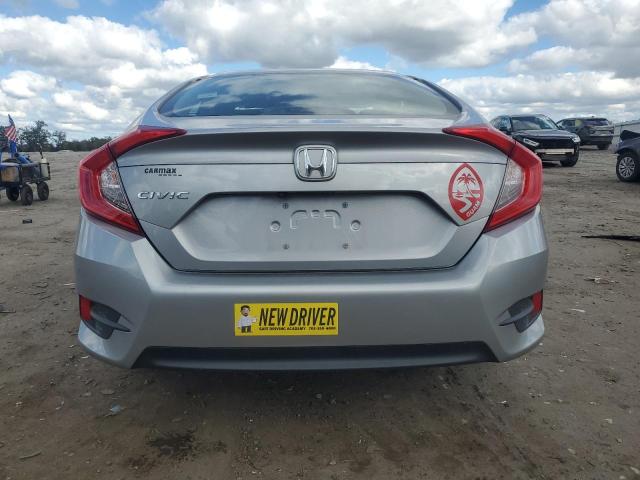 2HGFC2F5XJH561580 - 2018 HONDA CIVIC LX ვერცხლისფერი ფოტო 6