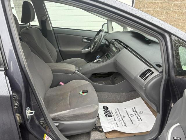 JTDKN3DU7B5364737 - 2011 TOYOTA PRIUS ნაცრისფერი ფოტო 5