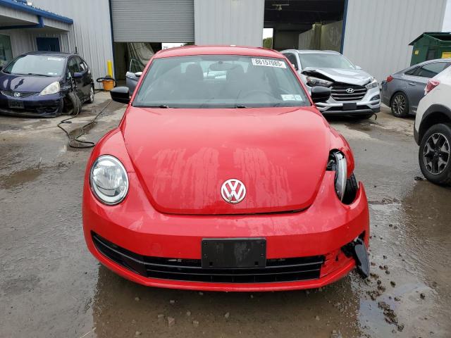 3VWFP7AT7DM670183 - 2013 VOLKSWAGEN BEETLE RED photo 5