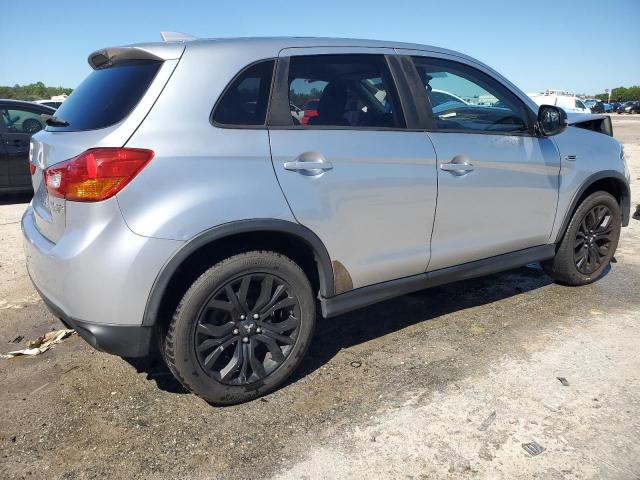 JA4AP3AUXHZ044303 - 2017 MITSUBISHI OUTLANDER ES Gümüş foto 3